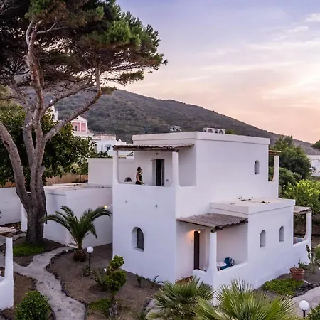 La Sciara 4* ストロンボリ