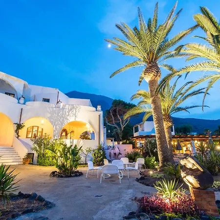 ホテル La Sciara 4*