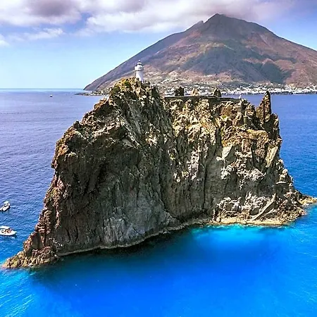 La Sciara Στρόμπολι