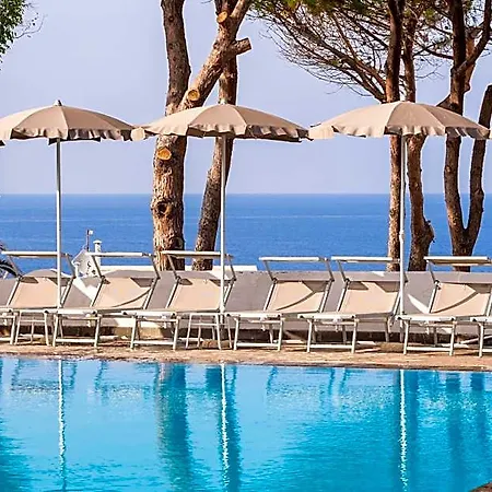 Ξενοδοχείο La Sciara 4*